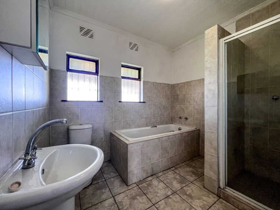 To Let 3 Bedroom Property for Rent in Stellenbosch Farms Western Cape